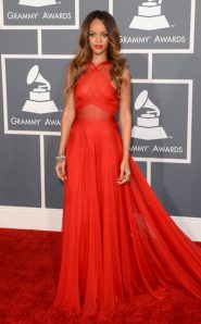 Rihanna_eonline_grammys